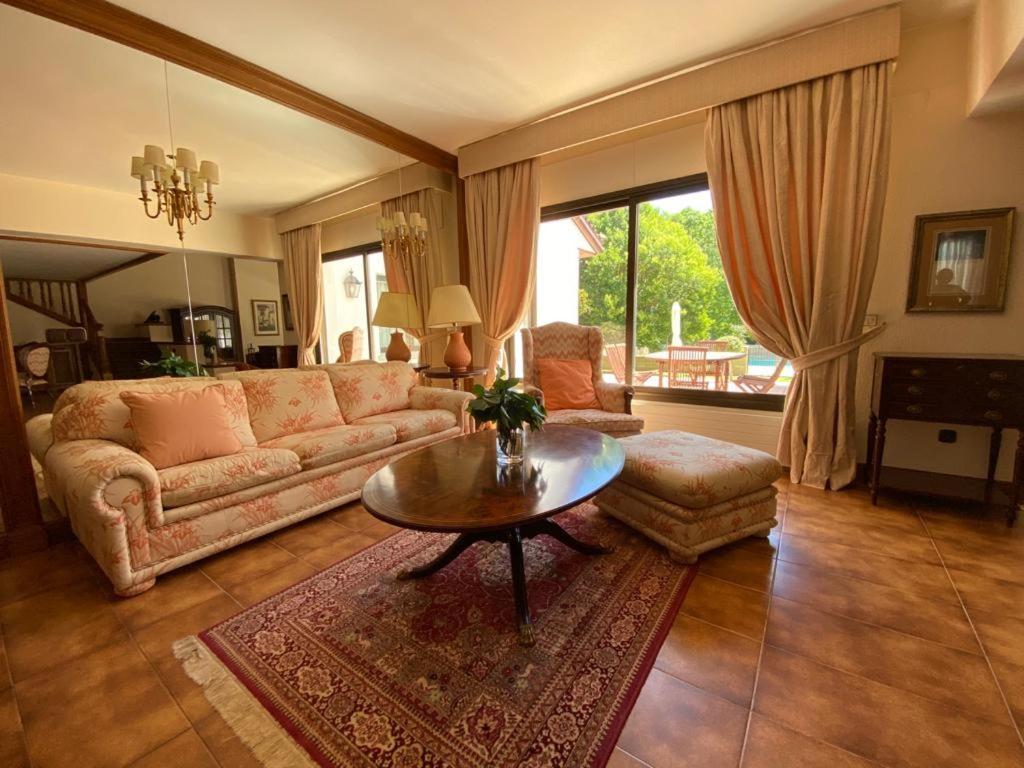 Villa Blanca Con Piscina A 15 Minutos De Toledo - Apartamentos Aloha Toledo Olías del Rey Dış mekan fotoğraf